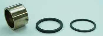 TOURMAX TŁOCZEK ZACISKU HAMULCOWEGO Z USZCZELNIACZAMI SUZUKI GSXR 750`86-87, GSXR1100`86-88 (MADE IN JAPAN)